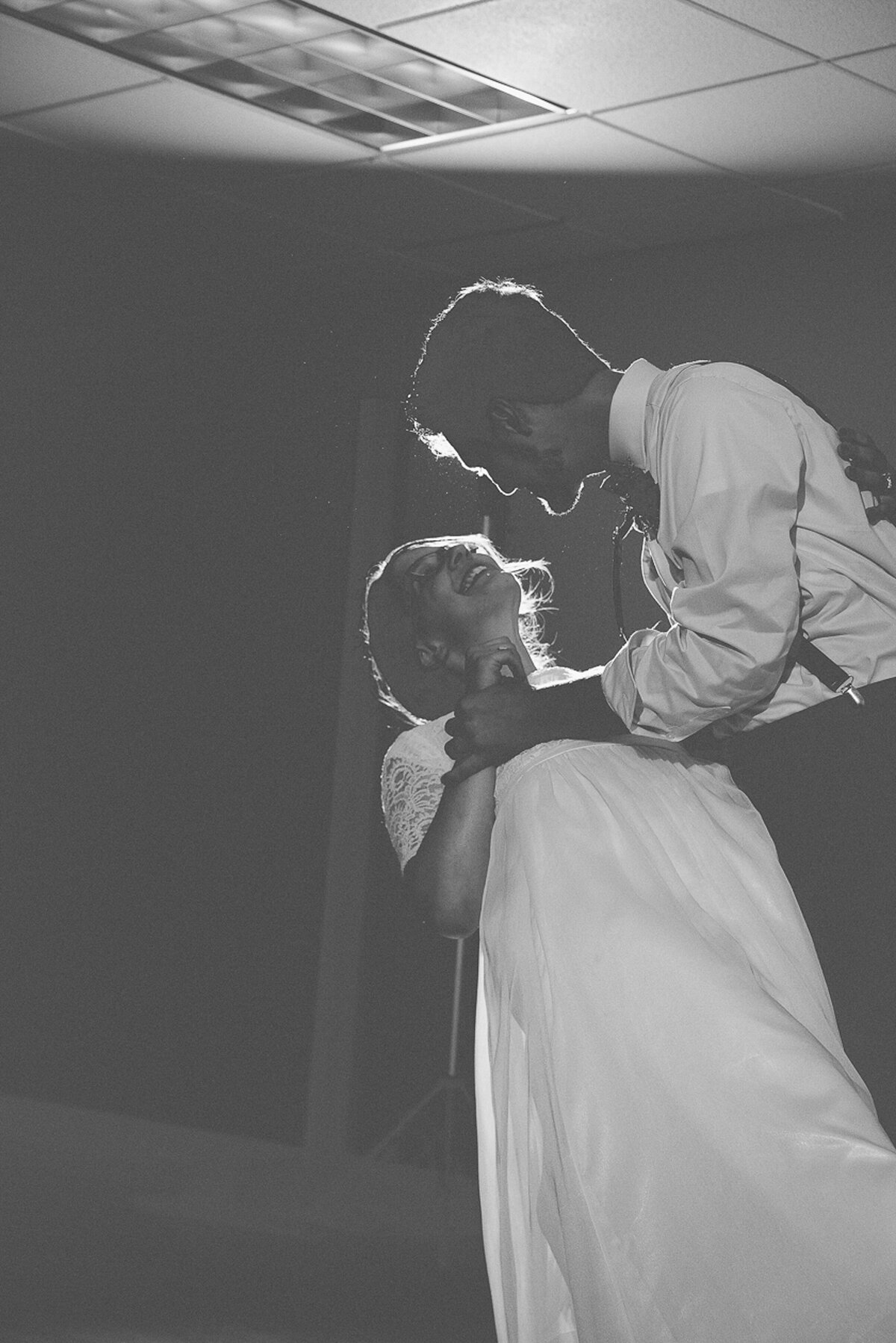 wedding dances | Iowa wedding photographer | Iowa Photographer | Playlife | Cedar Rapids | Iowa City | Kalona | Alaynna Ann Schwartz-21