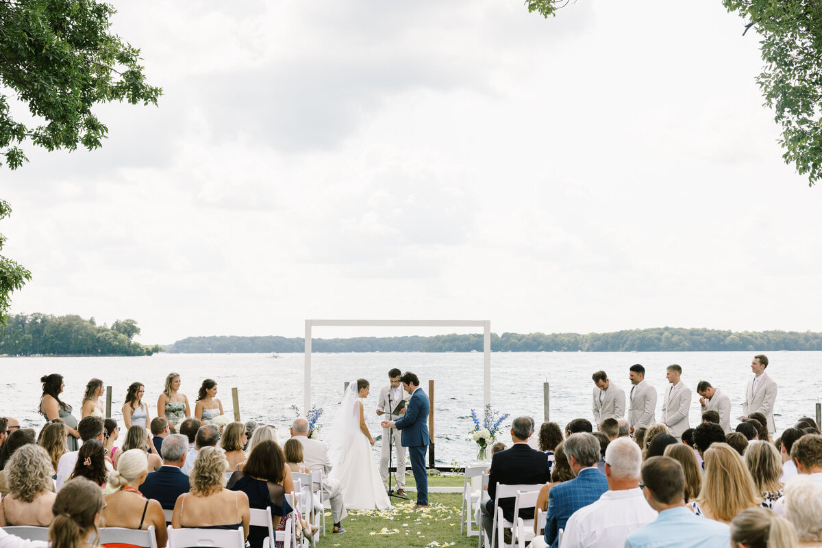 Minnetonka Yacht Club wedding photographer Tom Thornton Photography-22