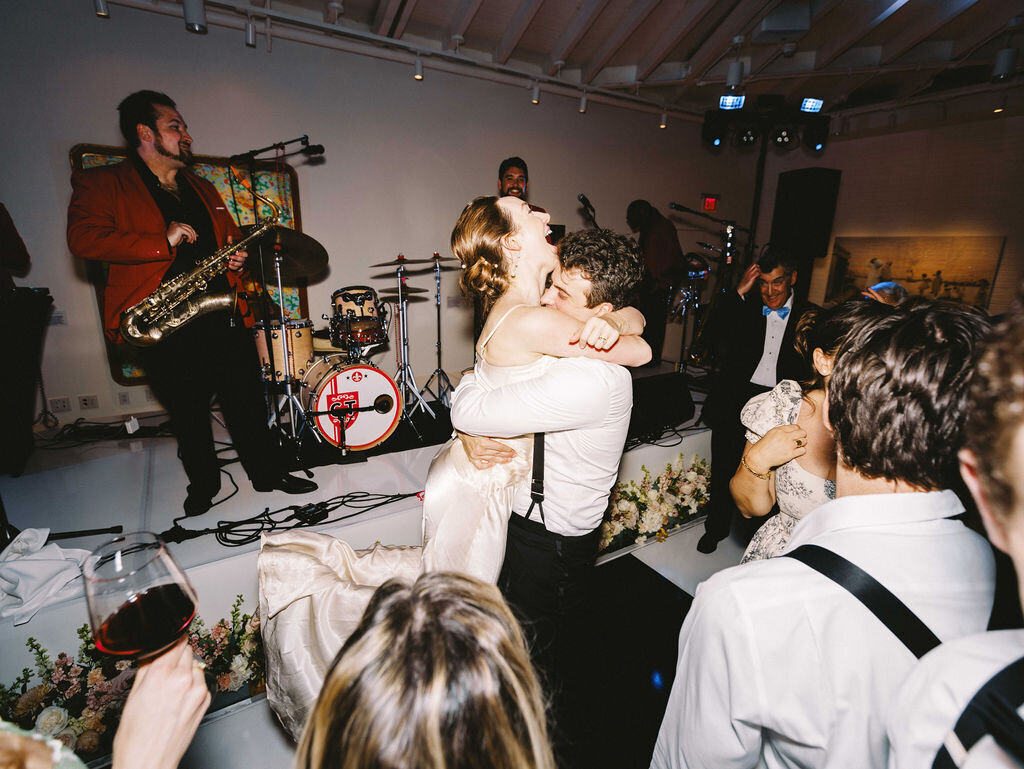 sarahharvey_sternweddingpreview327503