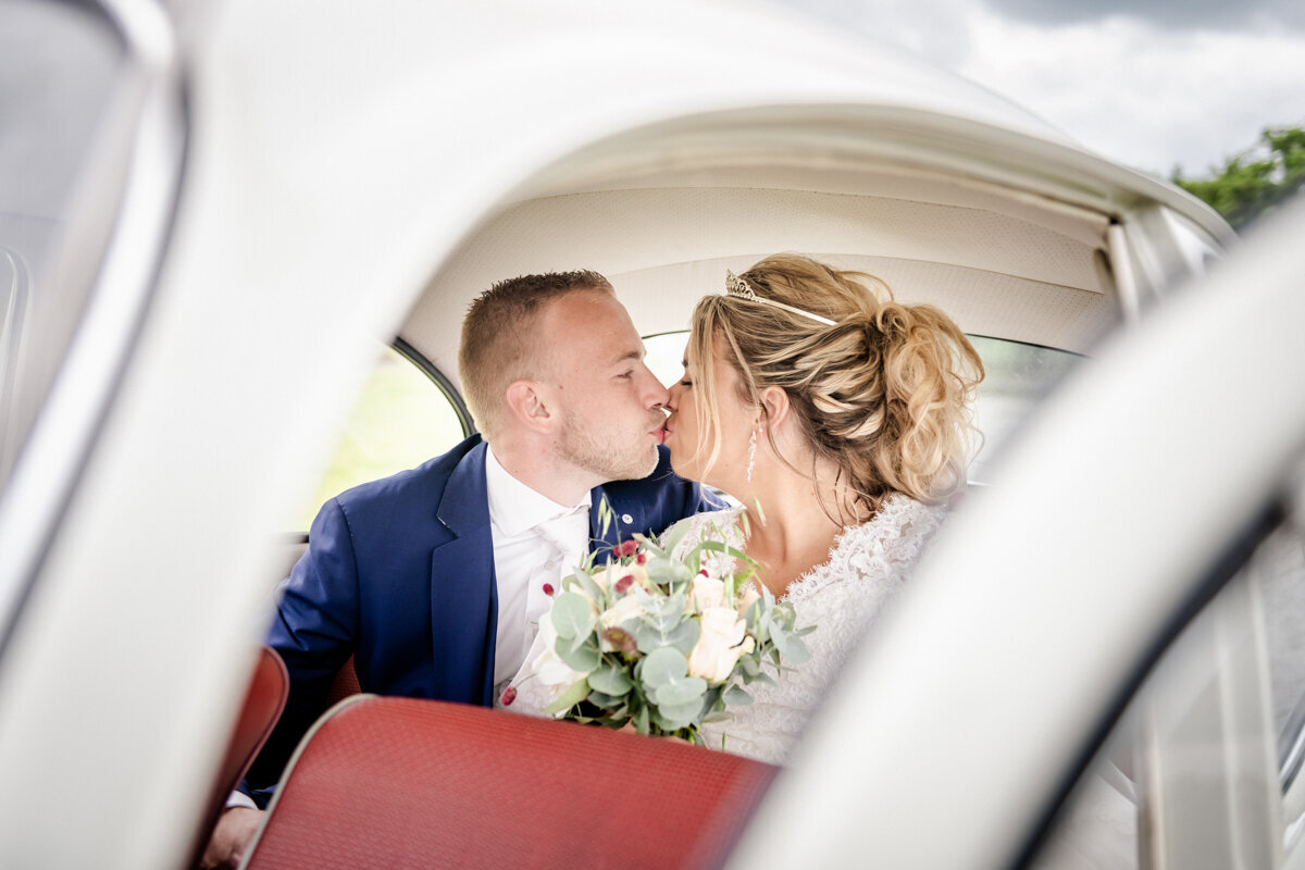 Trouwen in Friesland, trouwfotograaf, bruidsfotograaf, fotograaf Friesland (56)