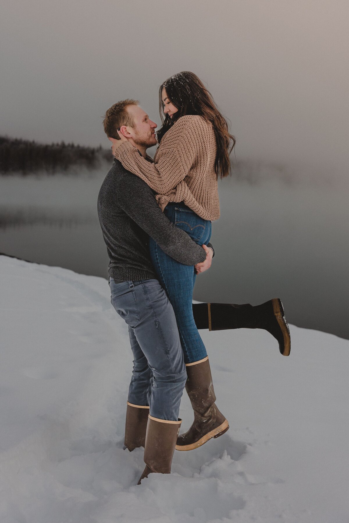 Document Name-Alaska-Couples Session-Kenai Lake_246