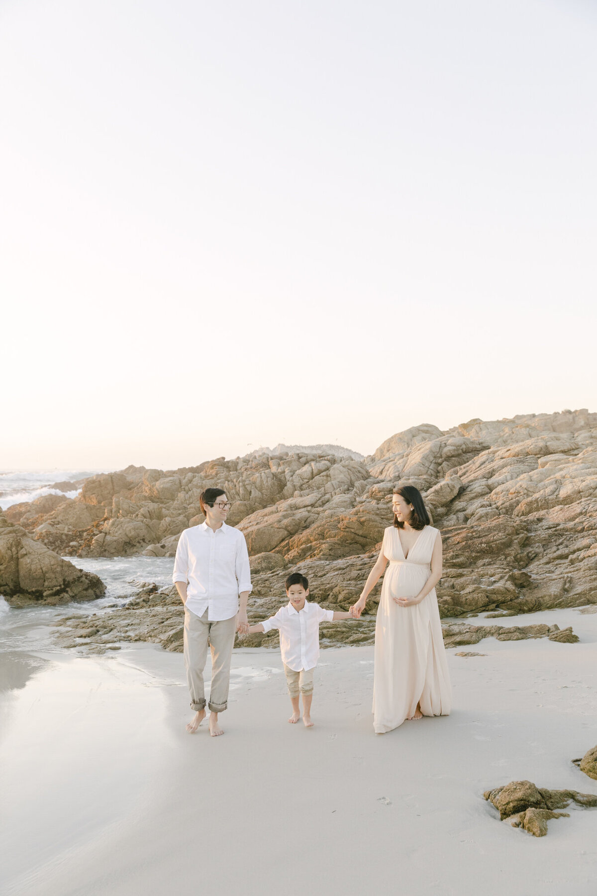 PERRUCCIPHOTO_PEBBLE_BEACH_FAMILY_MATERNITY_SESSION_81