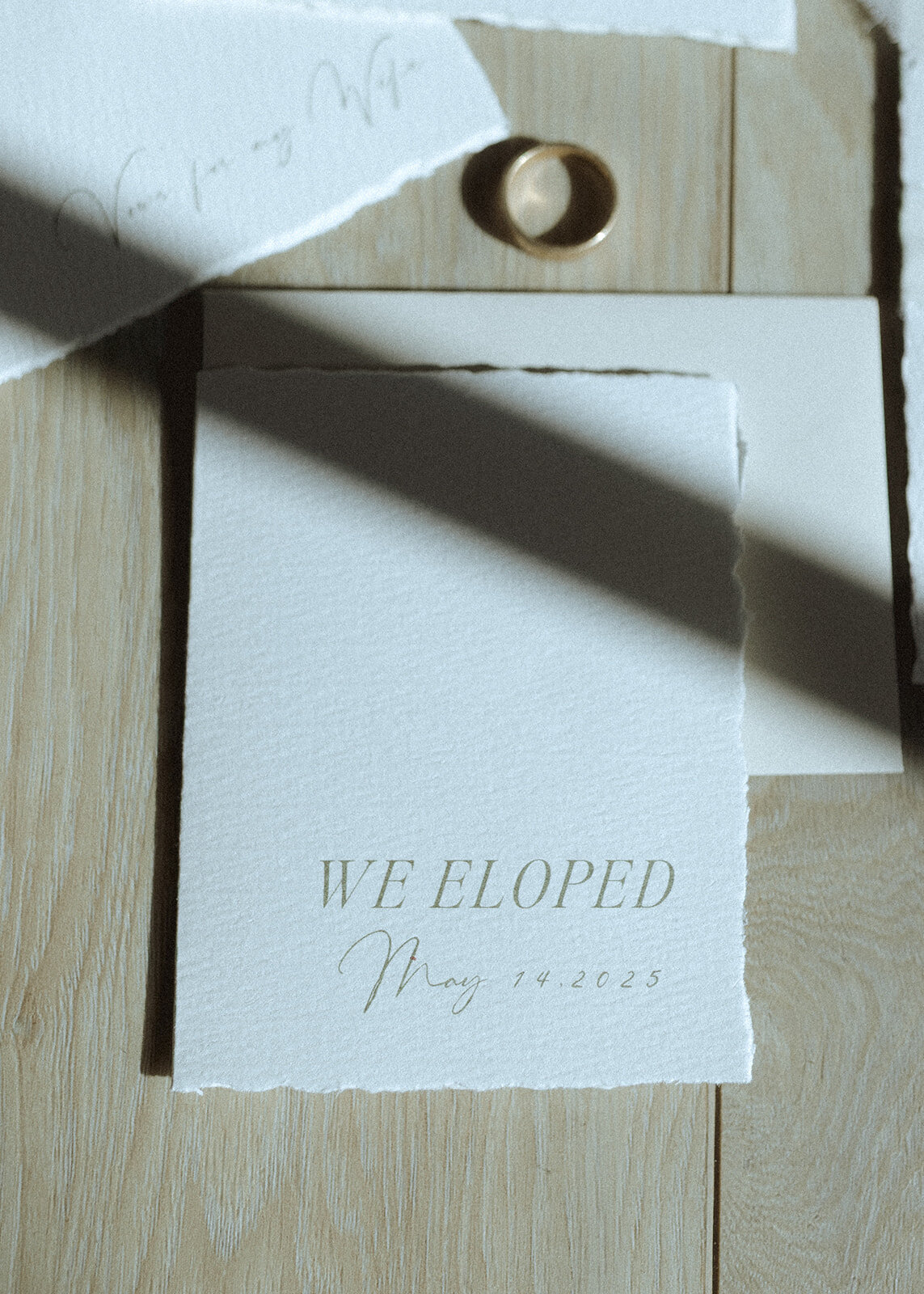 wedding-invite-styled-with-ribbon