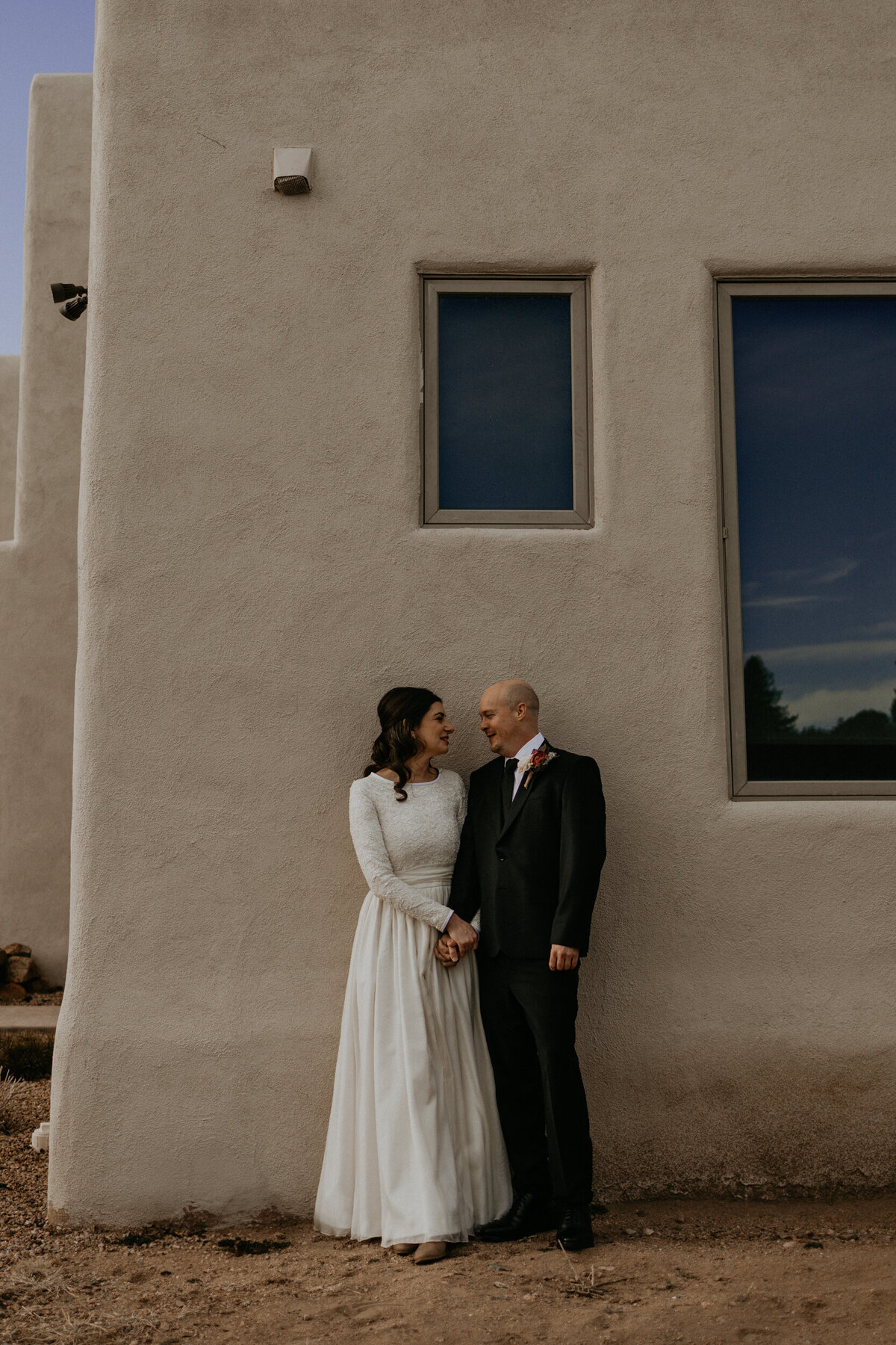 air-bnb-intimate-wedding-santa-fe-new-mexico-23