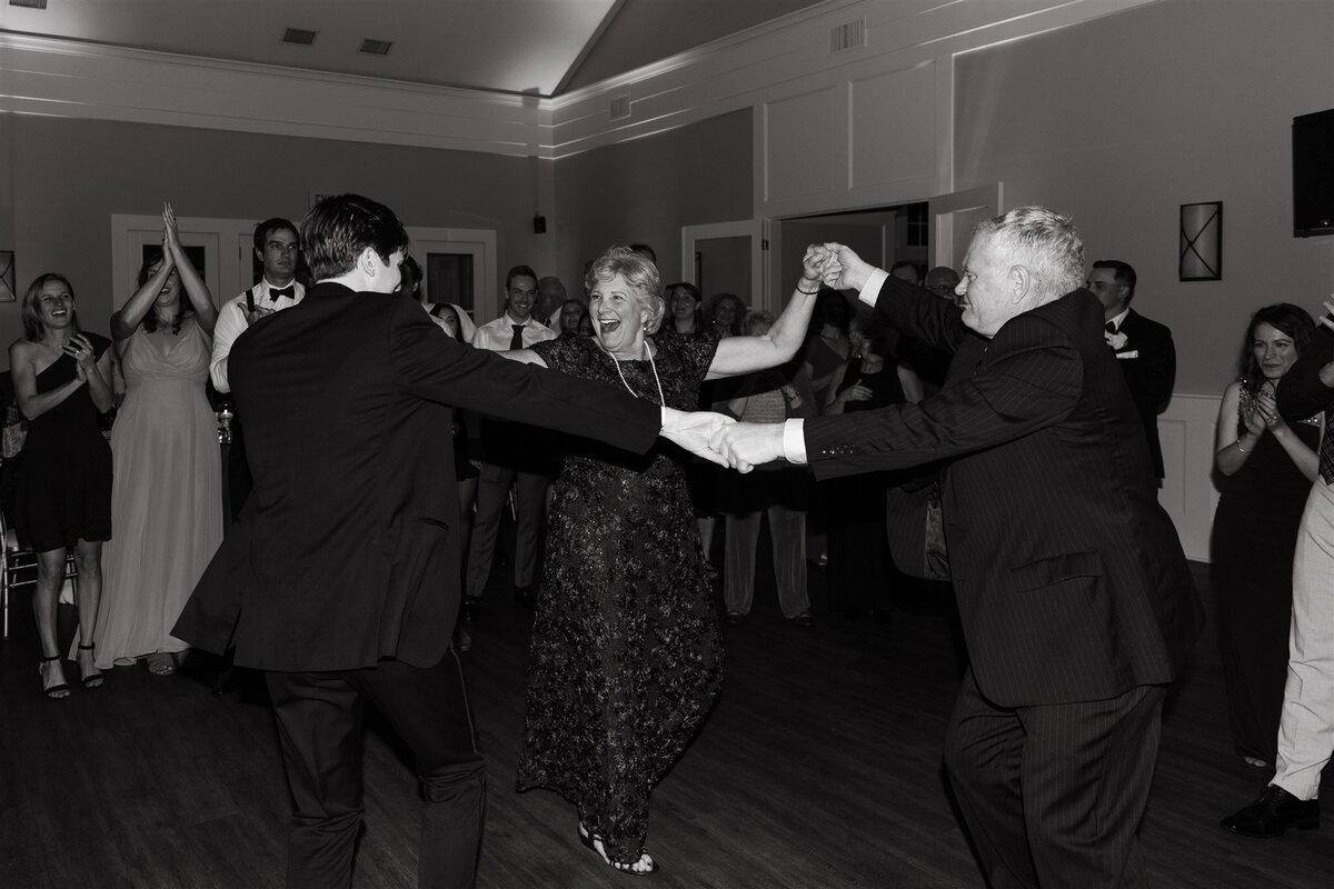 waverly-oaks-golf-club-wedding-1051