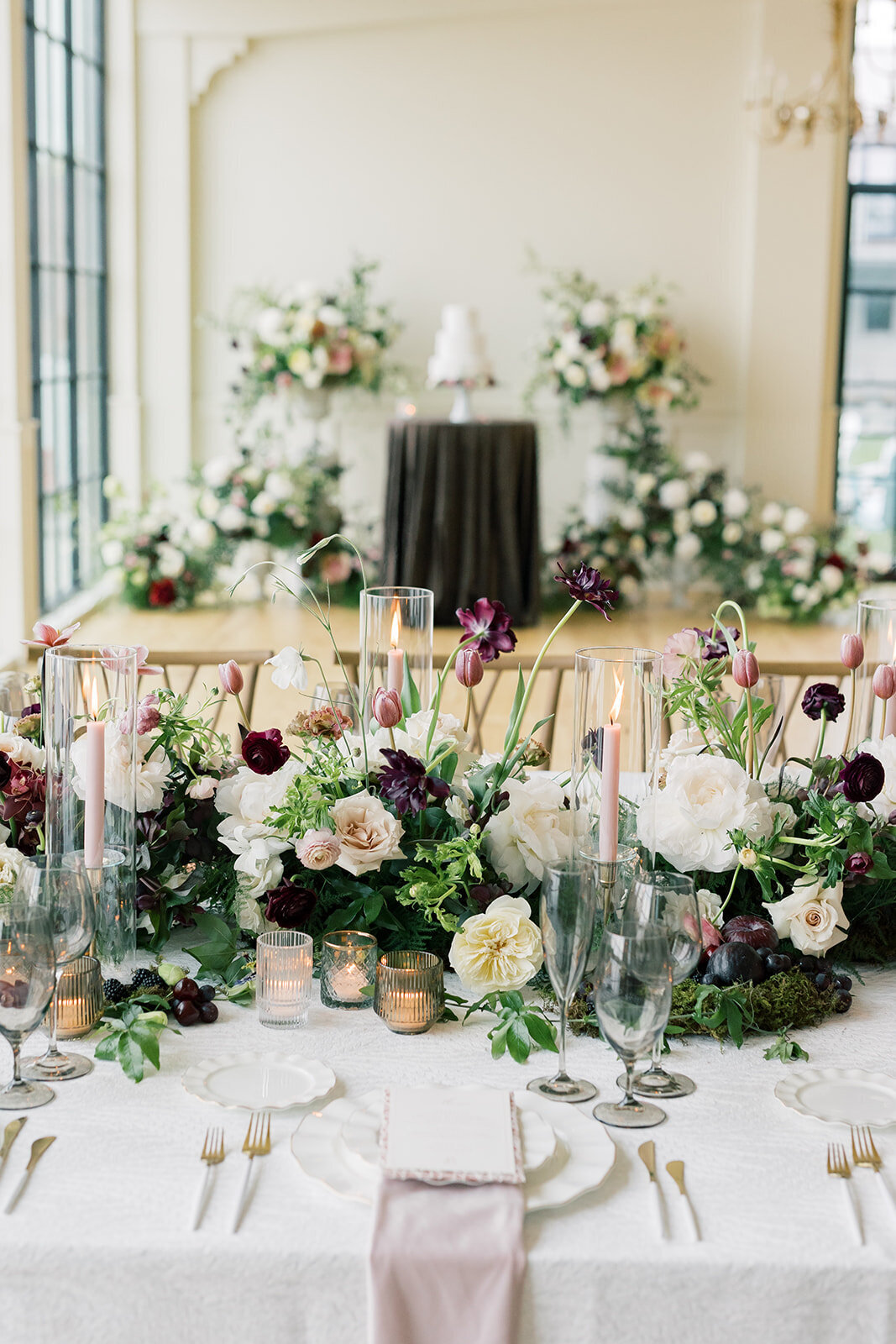 blush-burgundy-wedding-inspo-coastal