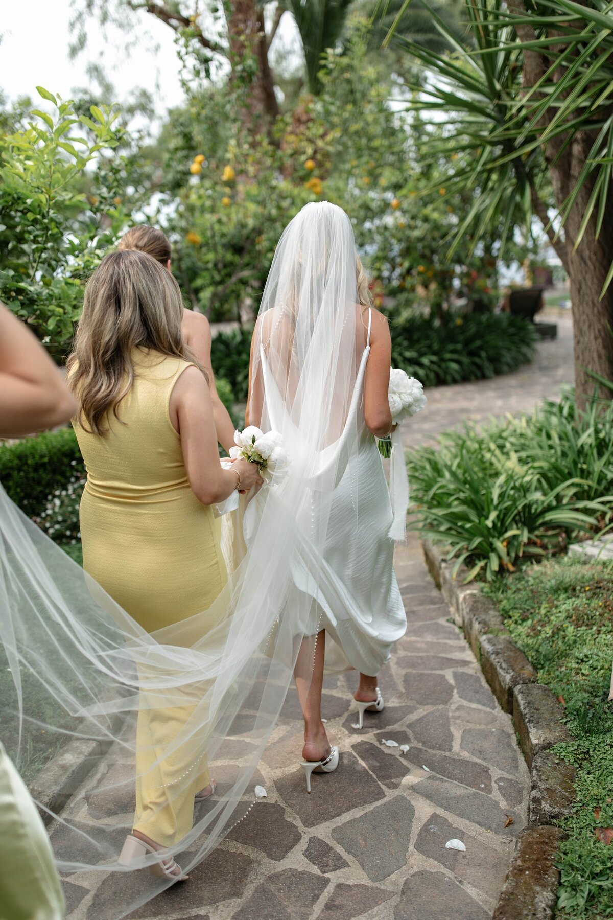 Lillian-Ruth-Bride-Real-Brides-29