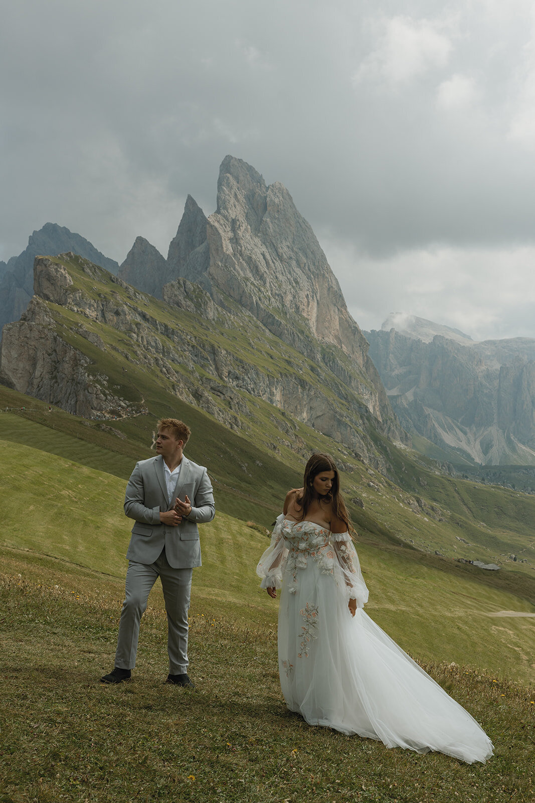 destination-wedding-elopement-photographer-italy-dolomites-seceda-documentary-tanya-davids-photo-film-27