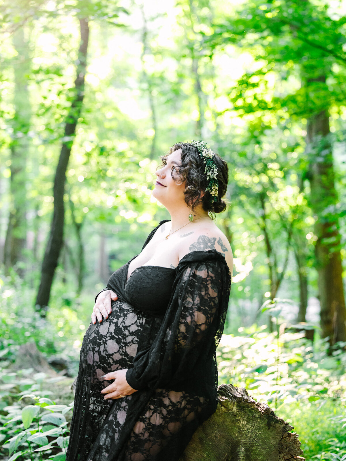 Gothic-Maternity-Romantasy-Themed-Portrait-Maya-Lovro-Photography-4