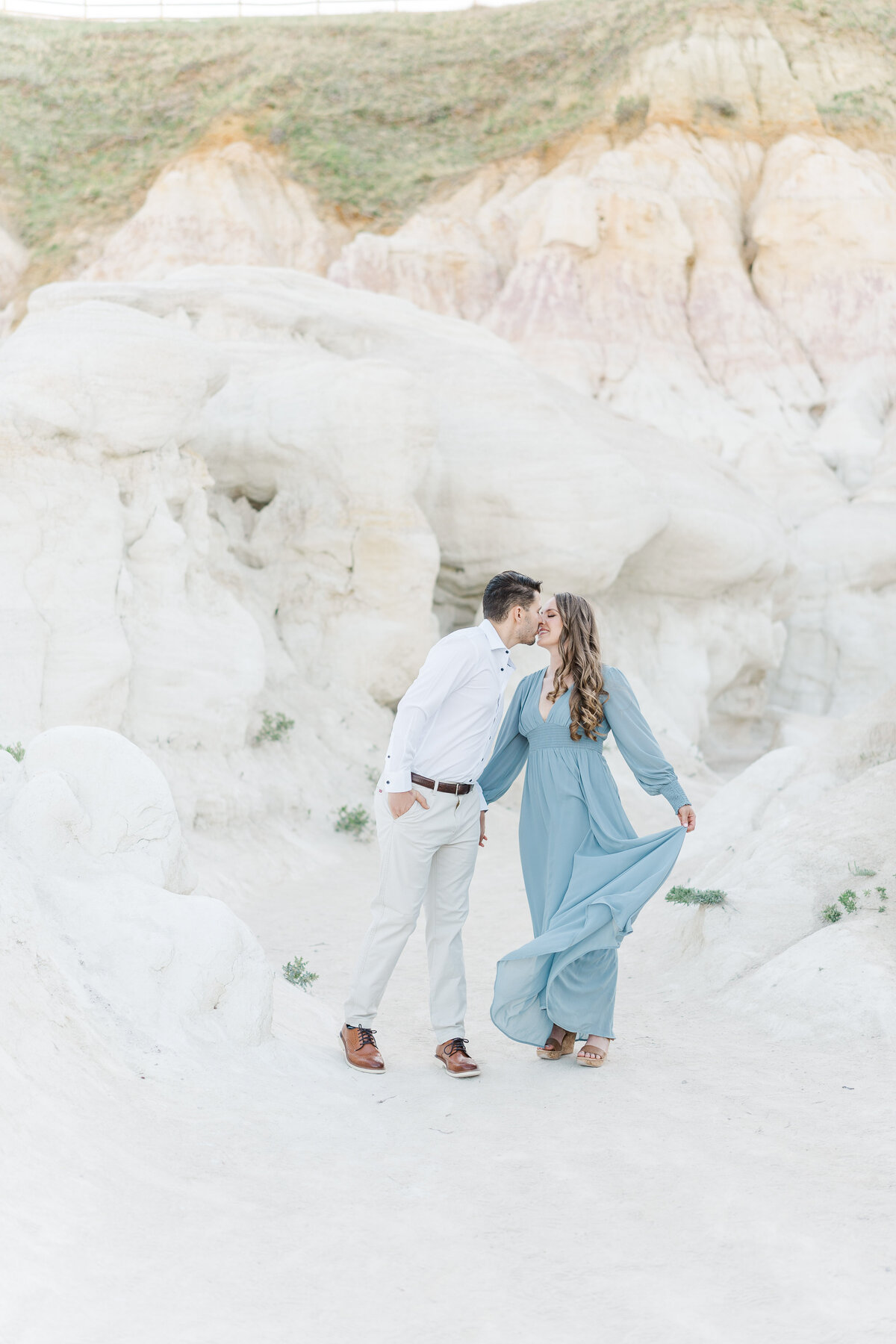 Paint Mines Interpretive Park El Paso Colorado Engagement Session Light and Airy Romantic Pictures Elena Spraguer Photography 0031