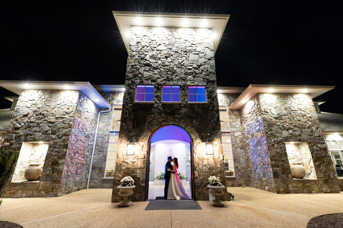 loudoun-studios-wedding-bluemont-blue-valley-vineyards-virginia00031