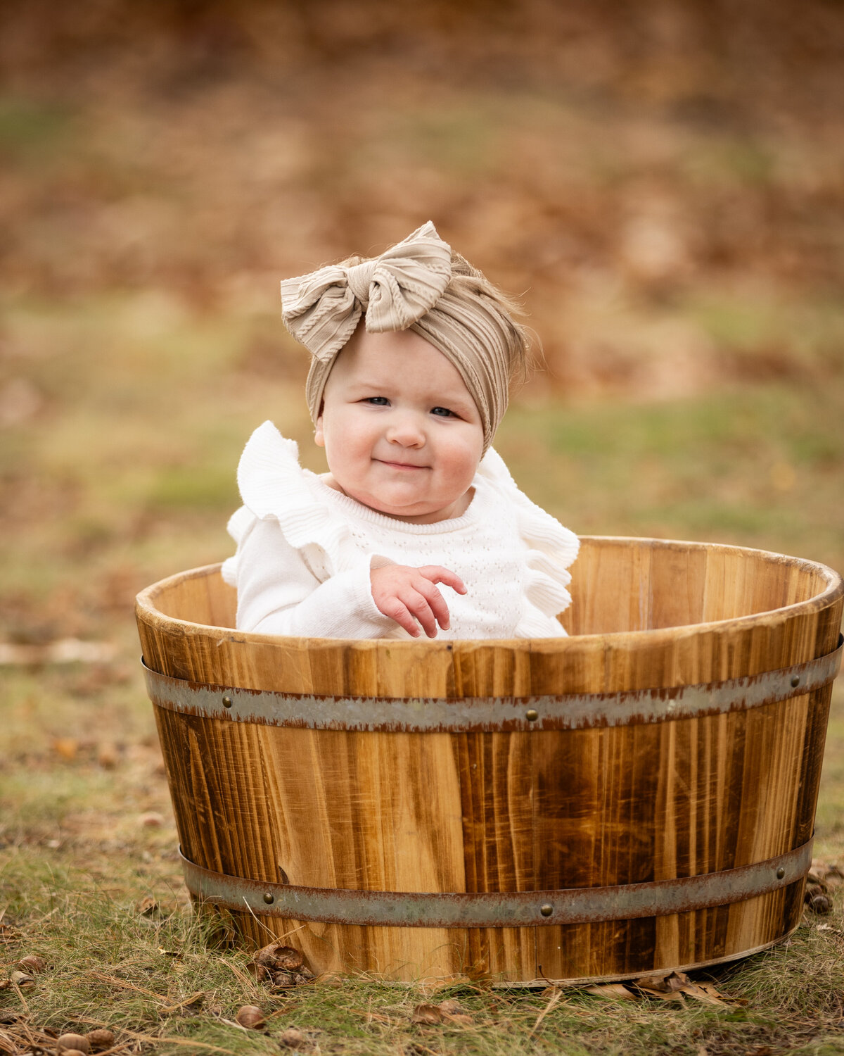 family session, alyssa michel photography, love, baby boy, baby girl, rustic, ct photogtspher, milestone session, little girl, one years old