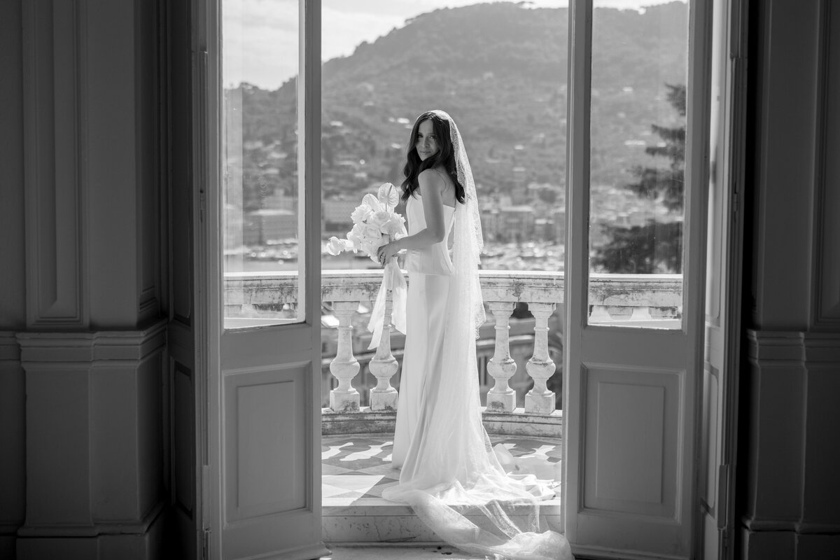 Cacie_Carroll@CacieCarrollPhotography_KriziaandNick_WeddingDayatVillaDurazzo_SantaMargheritaItaly-287