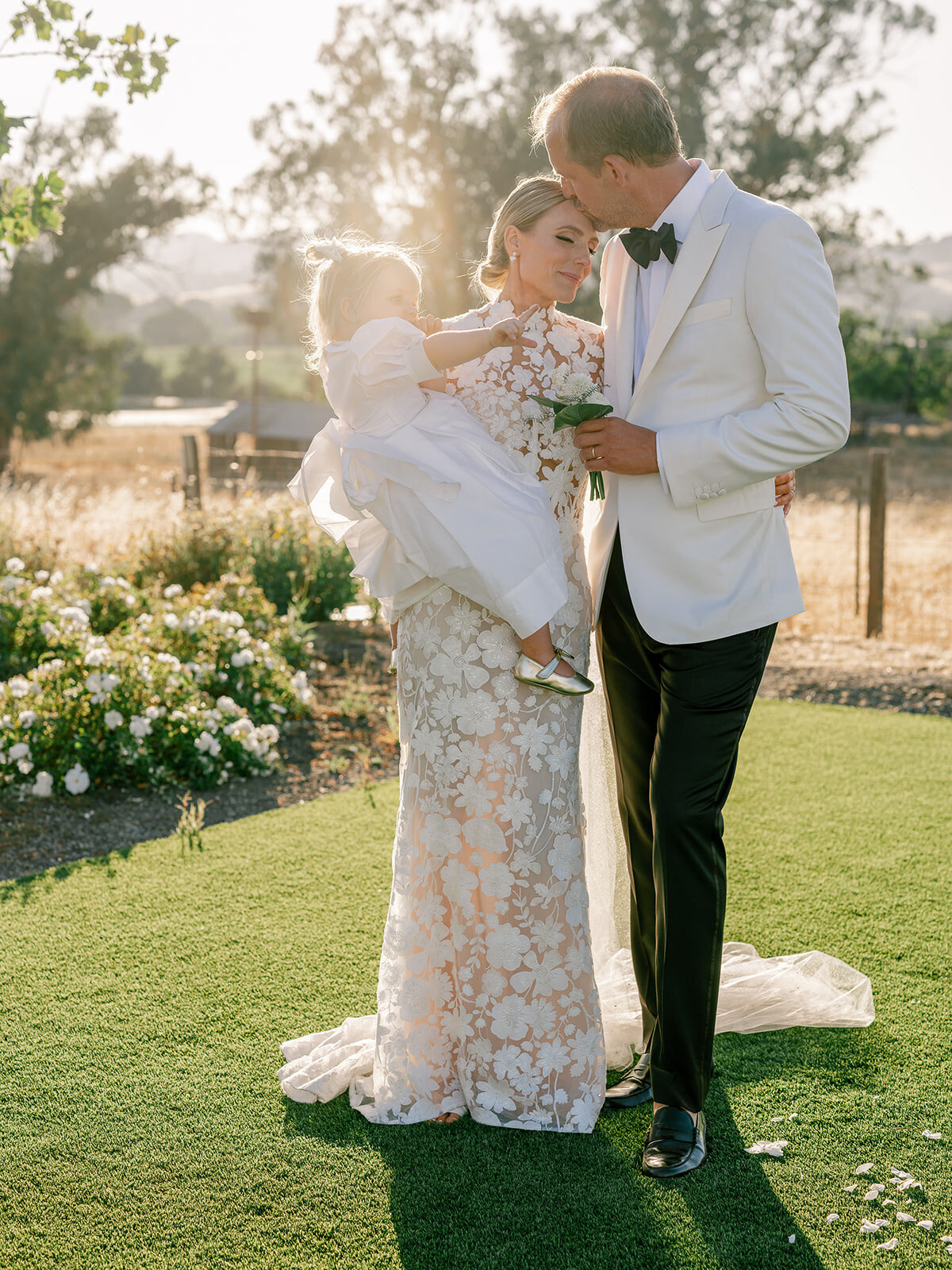 Napa-Carneros-resort-wedding-photography-wedding-classic-blackandwhite-churchwedding-wedding-thedejaureguis-066