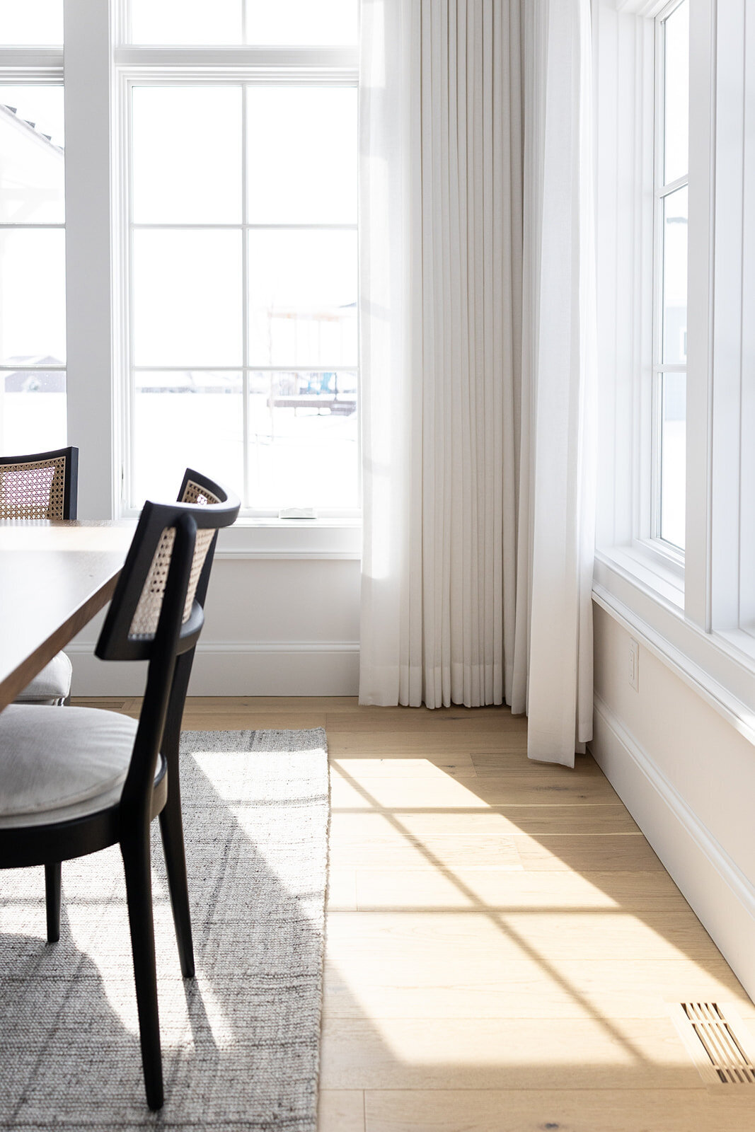 michele rosenboom design cozy colonial dining room 5