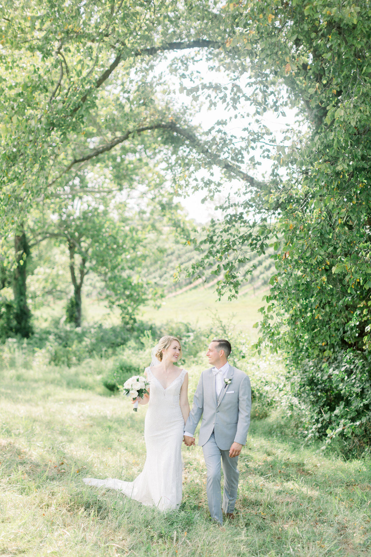 Candice Adelle Photography Stone Tower Winery Wedding Melissa and Evan (27 of 38)