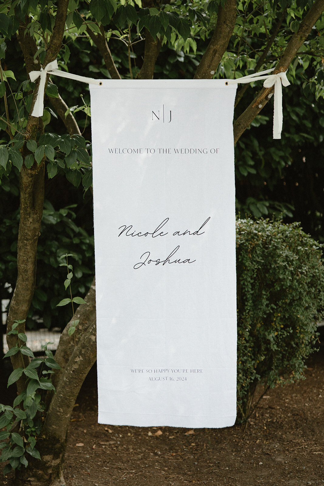 Nicole-and-Josh-Fox-Hollow-WA-Wedding-Miranda-Florer-Photo-4