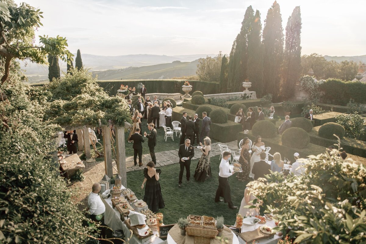Flora_And_Grace_Tuscany_LaFoce_Wedding_Photographer-30