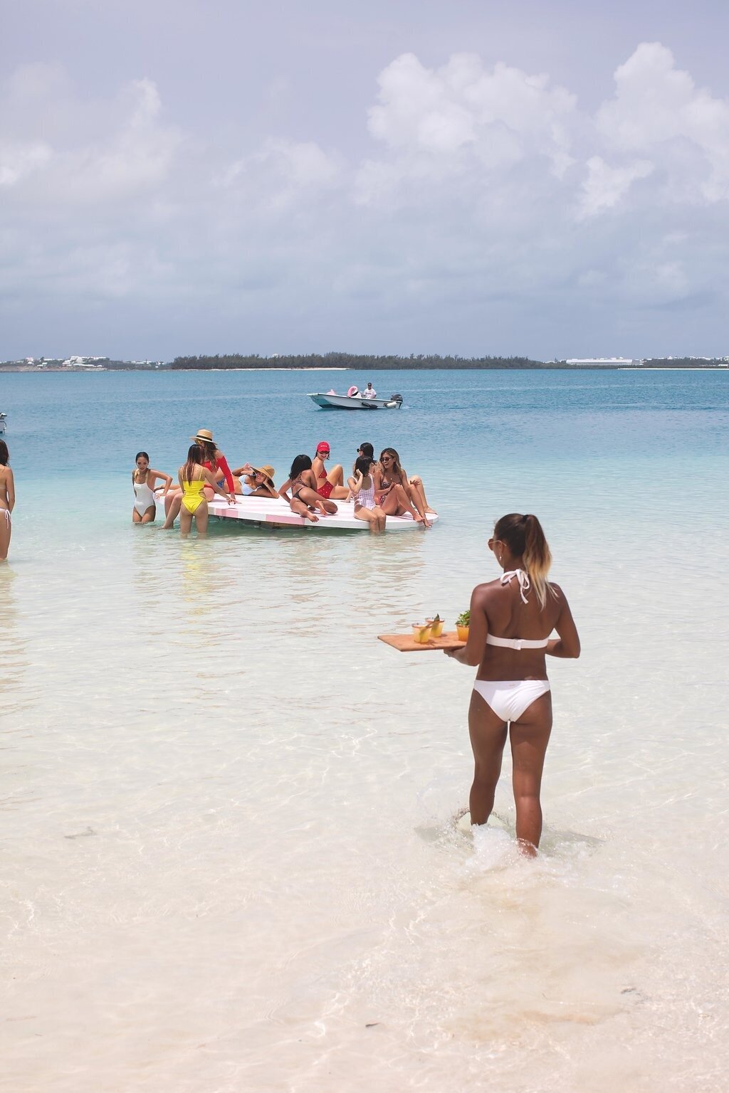 Revolve-Beach-Party-Bermuda-Island-Dasfete-19