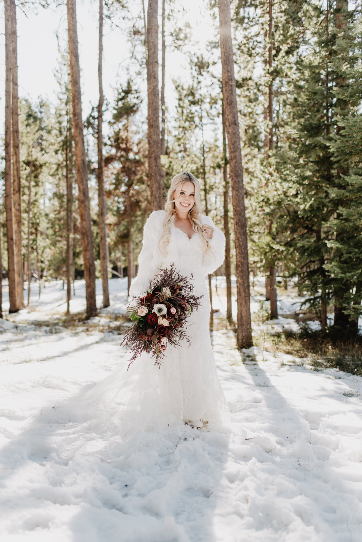 Jackson Hole Photographers capture winter bridal portraits in the snow