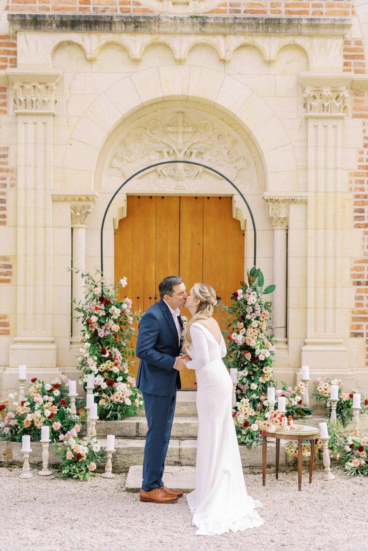 Maïlys Fortune Photography Husband Wife Wedding Weddings Photography France Switzerland Italy Timeless Dreamy Imagery Bilingual French English Destination Weddings Destination Wedding Provence French Riviera Paris Lake Como Tuscany85