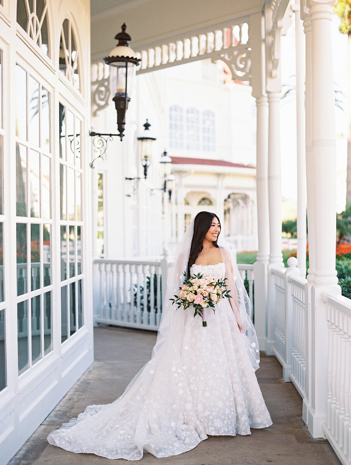Guisuraga-FILM-Disney.Epcot.Italy.Wedding-Casie Marie Photography-35