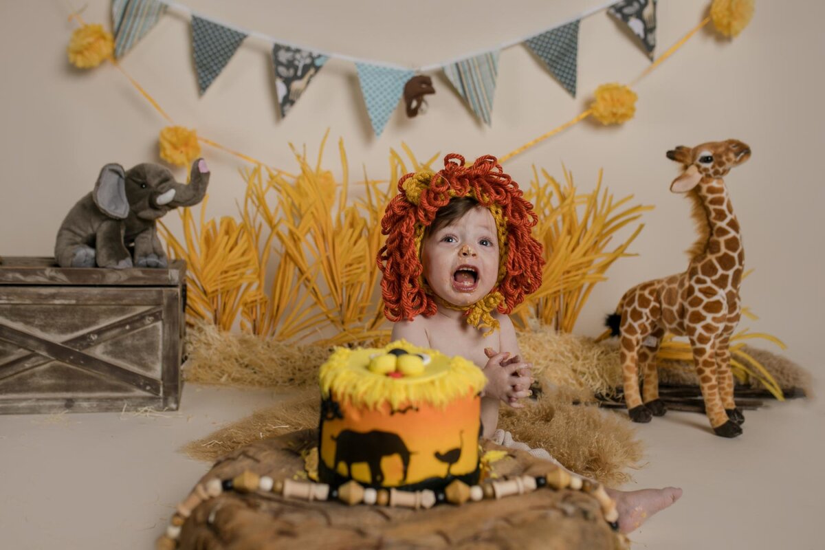 Gabriel 1 year cake smash safari-1134