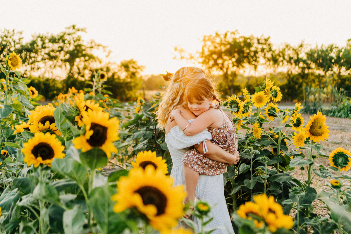 Dallas Lifestyle Family Photographer Sunflower Photographer