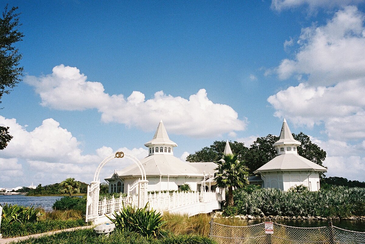 Hurst Wedding Film-Casie Marie Photography-Disney World Wedding Pavilion Contemporary Florida-39