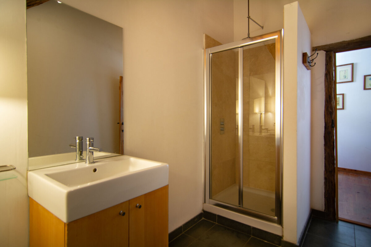 bathroom 1 -2