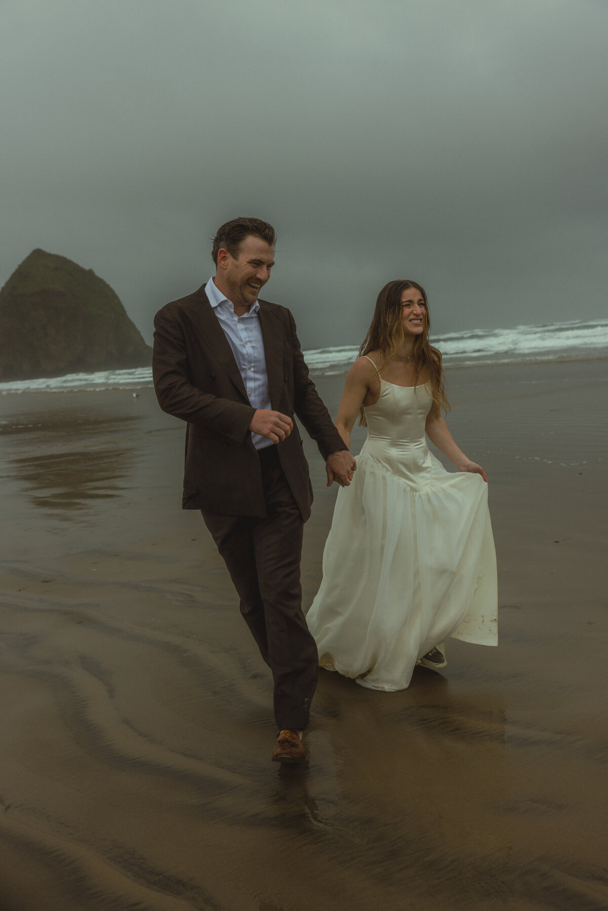 CannonBeachCouple-50