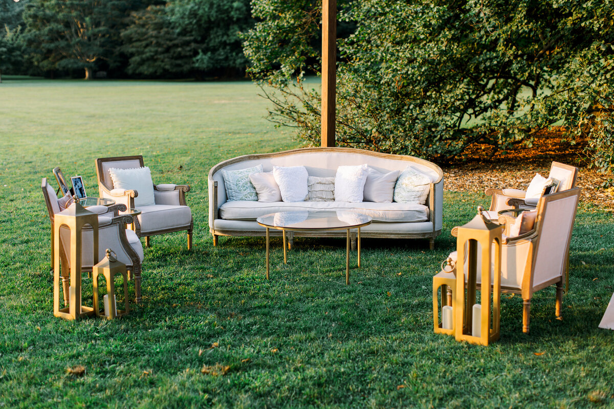 Blithewold Mansion Romantic and Timeless Summer Wedding