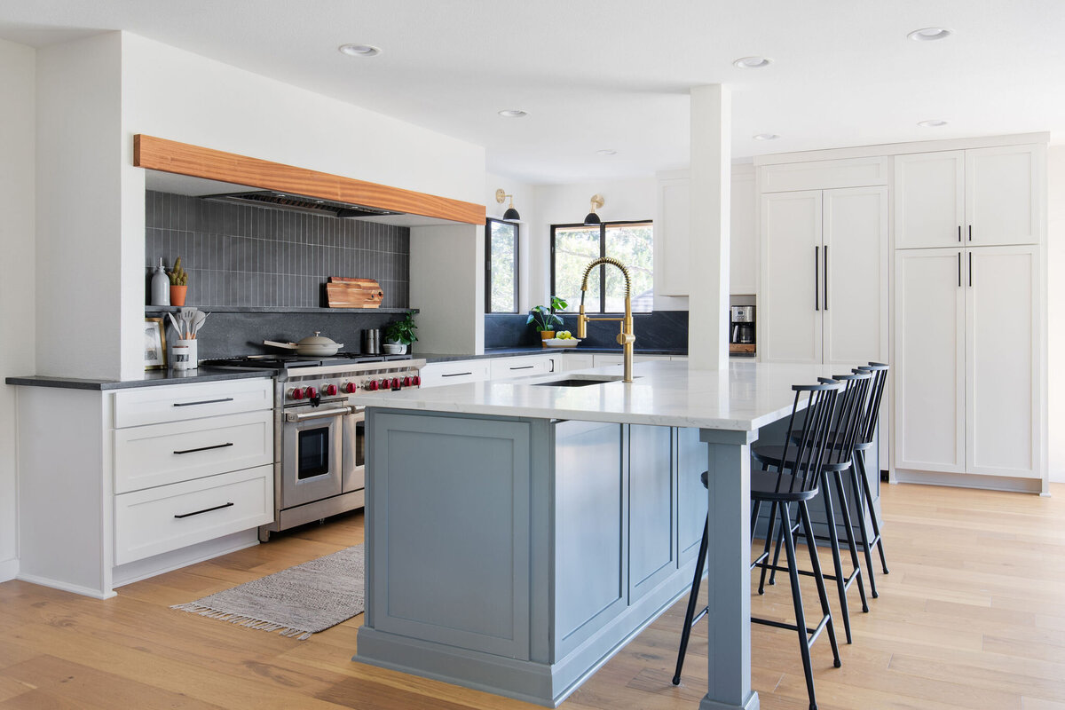 Hello Home Modern Transitional Kitchen with Shaker Cabinets 5