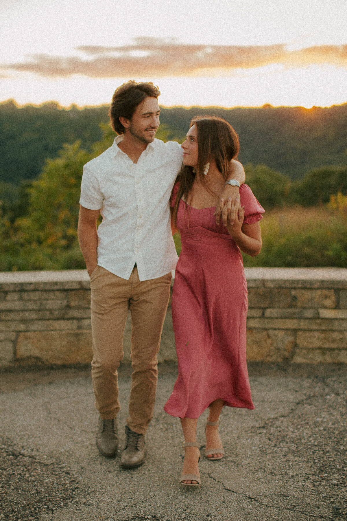 winona-minnesota-engagement-session-37