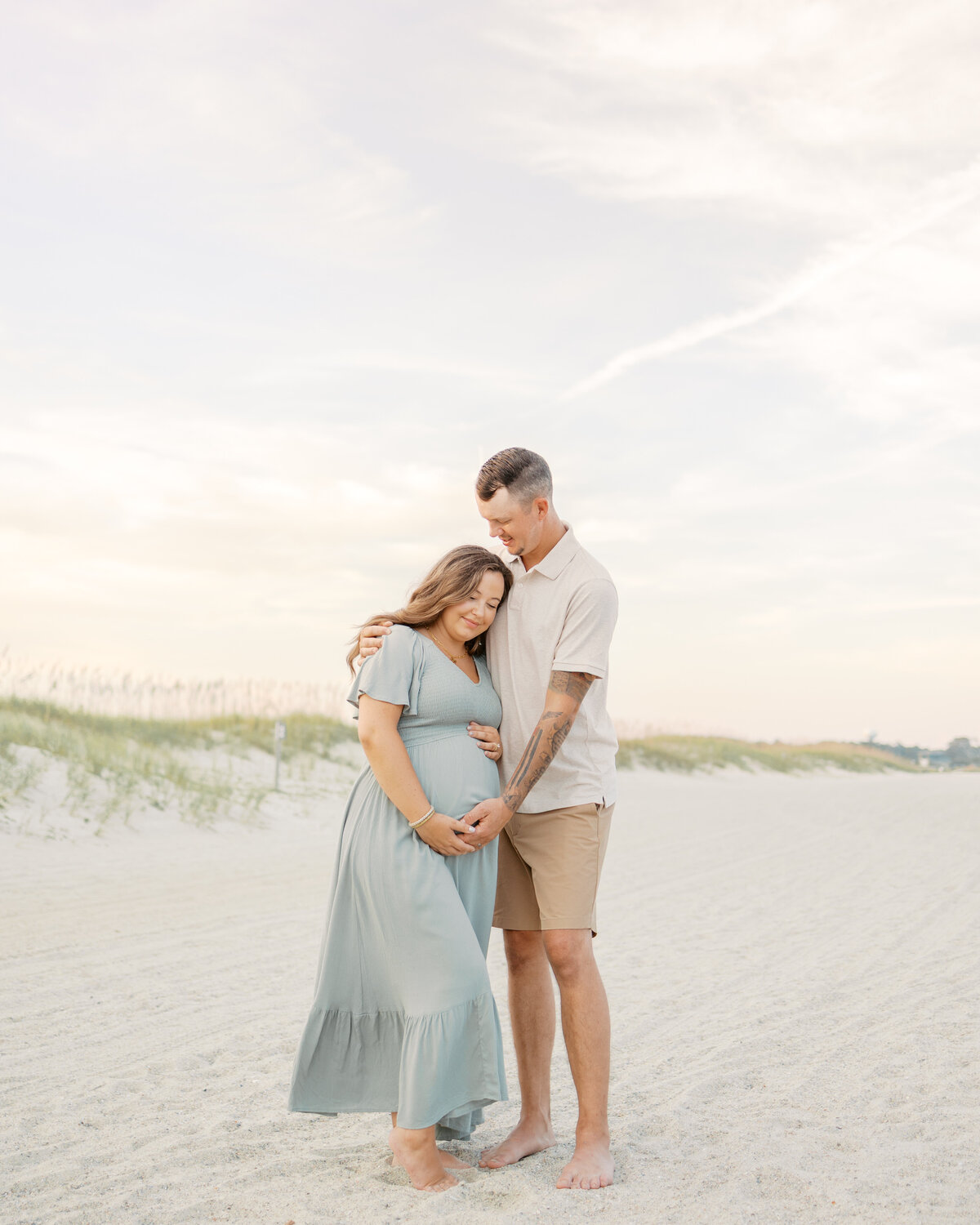 Katelyn+IanMaternity-EmilyDeLukePhotography-CarolinaBeach-38