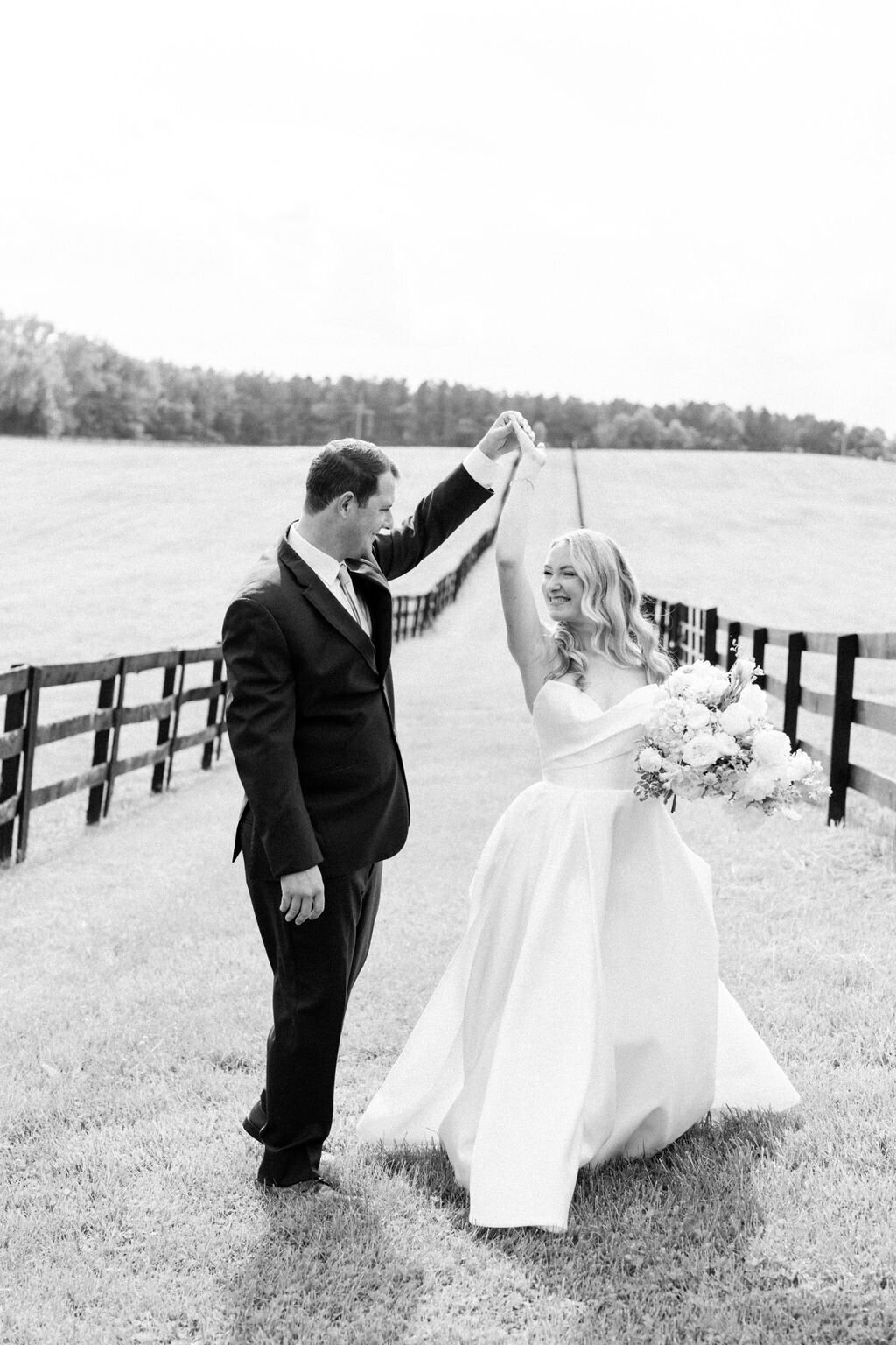 NikkiSanterre_EastCoastPrivateEstateWeddingPhotographer_Caroline&Ben-48
