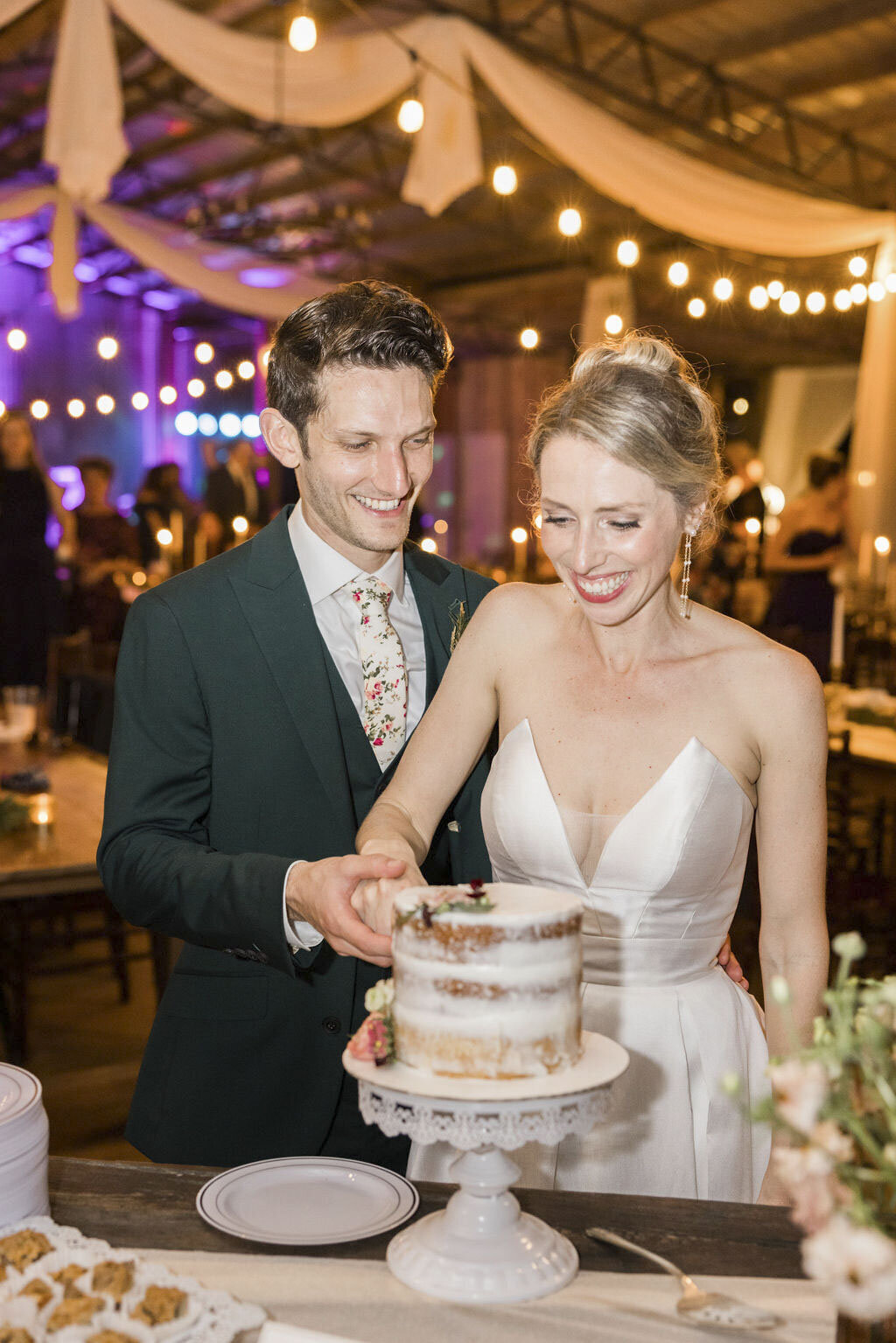 085 - Sissy&Jordan-HundredsofMoments-Reception9164-230325-127
