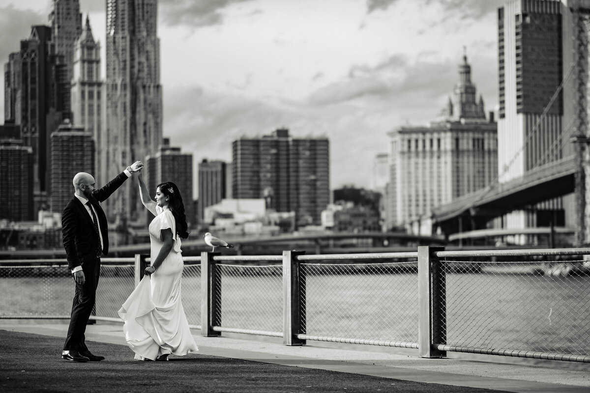 Find affordable NYC elopement photography packages by Ishan Fotografi.