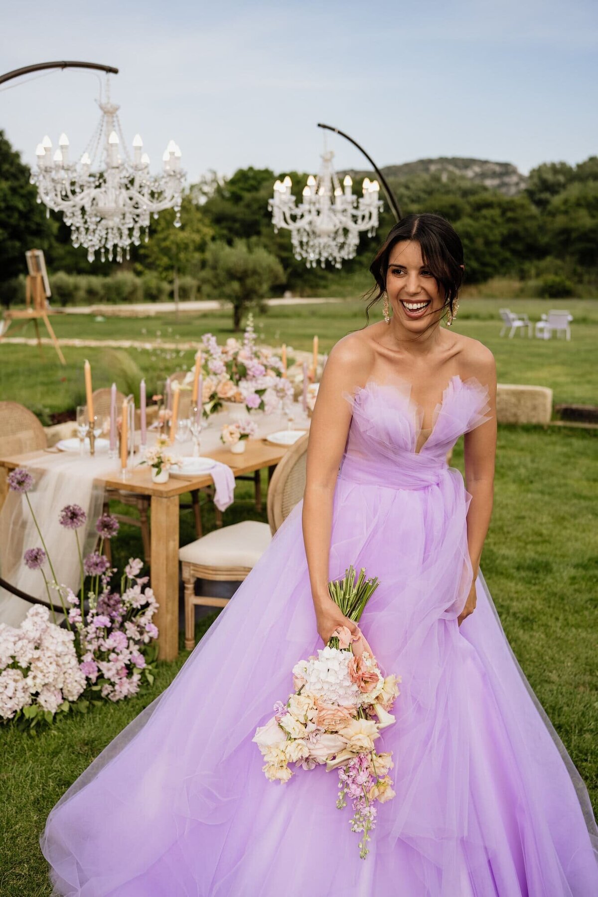 Shooting-editorial-mariage-sous-les-lustres