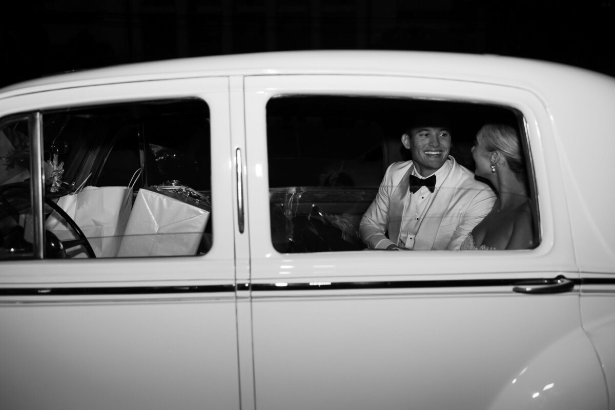 brittany-pannebaker-tampa-florida-destination-wedding-photographer-wedding-chandler-and-cole-tampa-harborside-chapel-999
