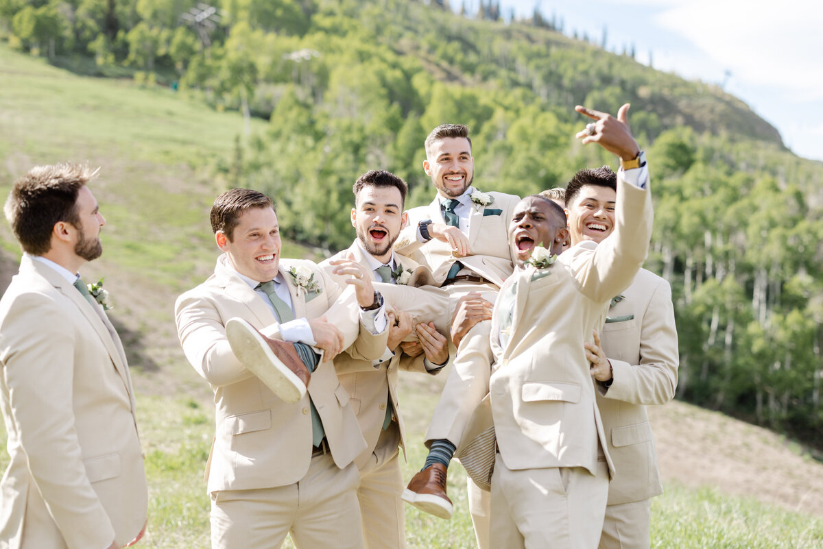 montage-summer-park-city-catholic-wedding-pepper-nix-loganwalkerphoto-419L-1568