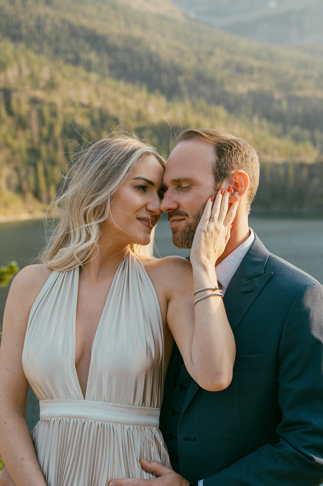 vintage-hollywood-glacier-national-park-elopement-presley-gray-photo1114