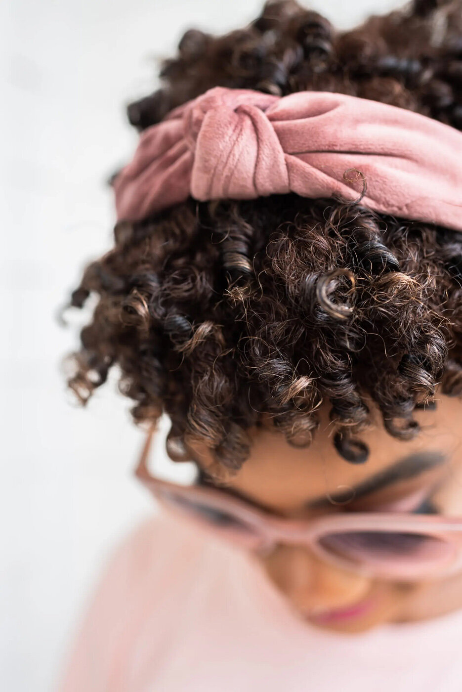 color-joy-stock-pink-hair-accessories-2-scaled