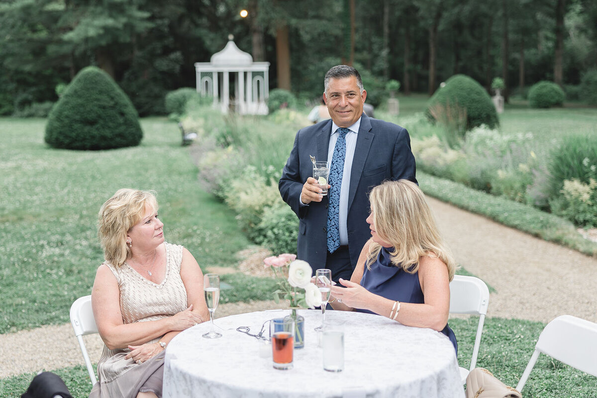 garden_cocktail_hour