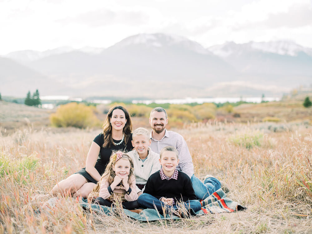 Colorado-Family-Photography-Fall-Color-Family-of-5-Keystone-Mountain25