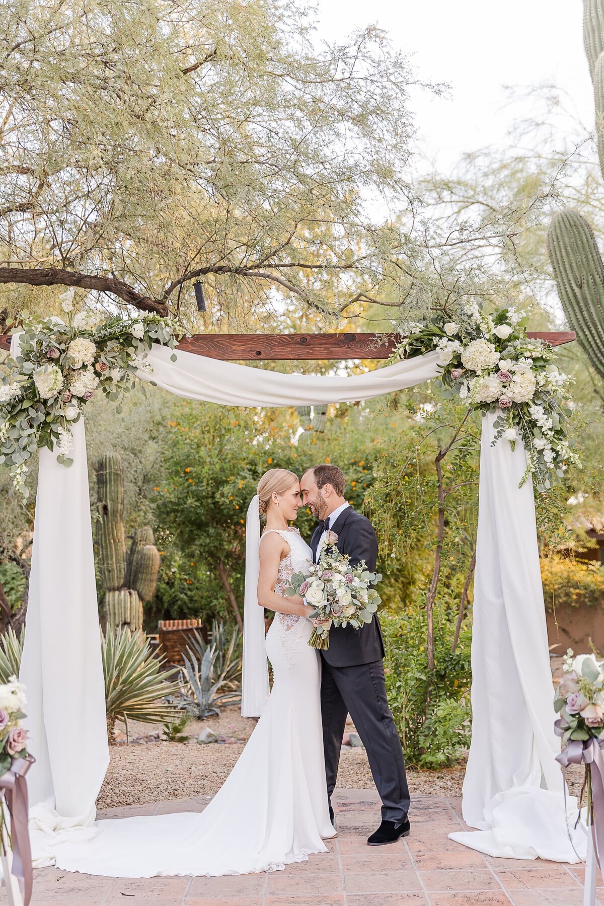 Scottsdale-Wedding-Photographer-Hermossa-Inn-Bride-Groom-1602