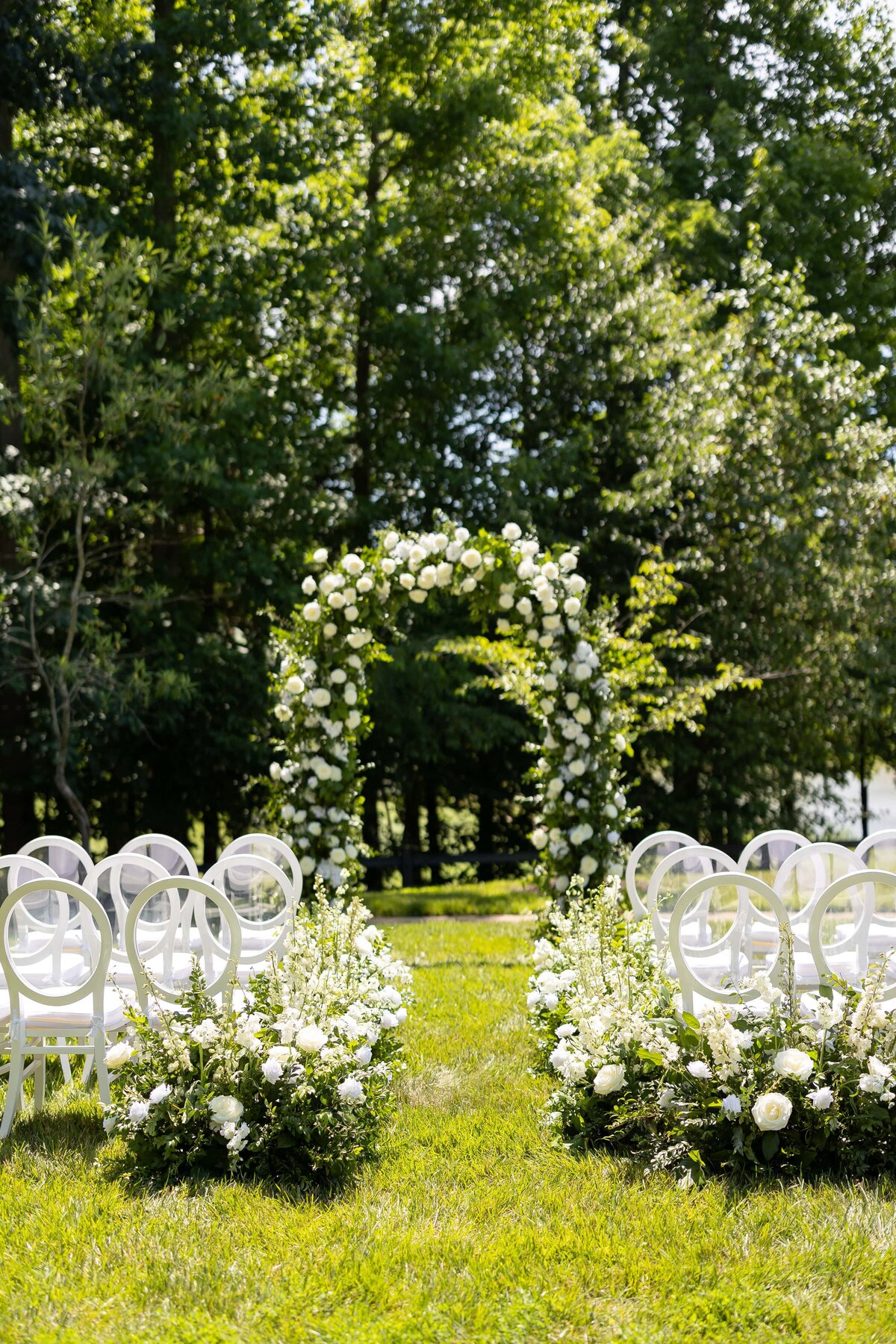 intimate-wedding-ceremony-floral-arch-washington-dc