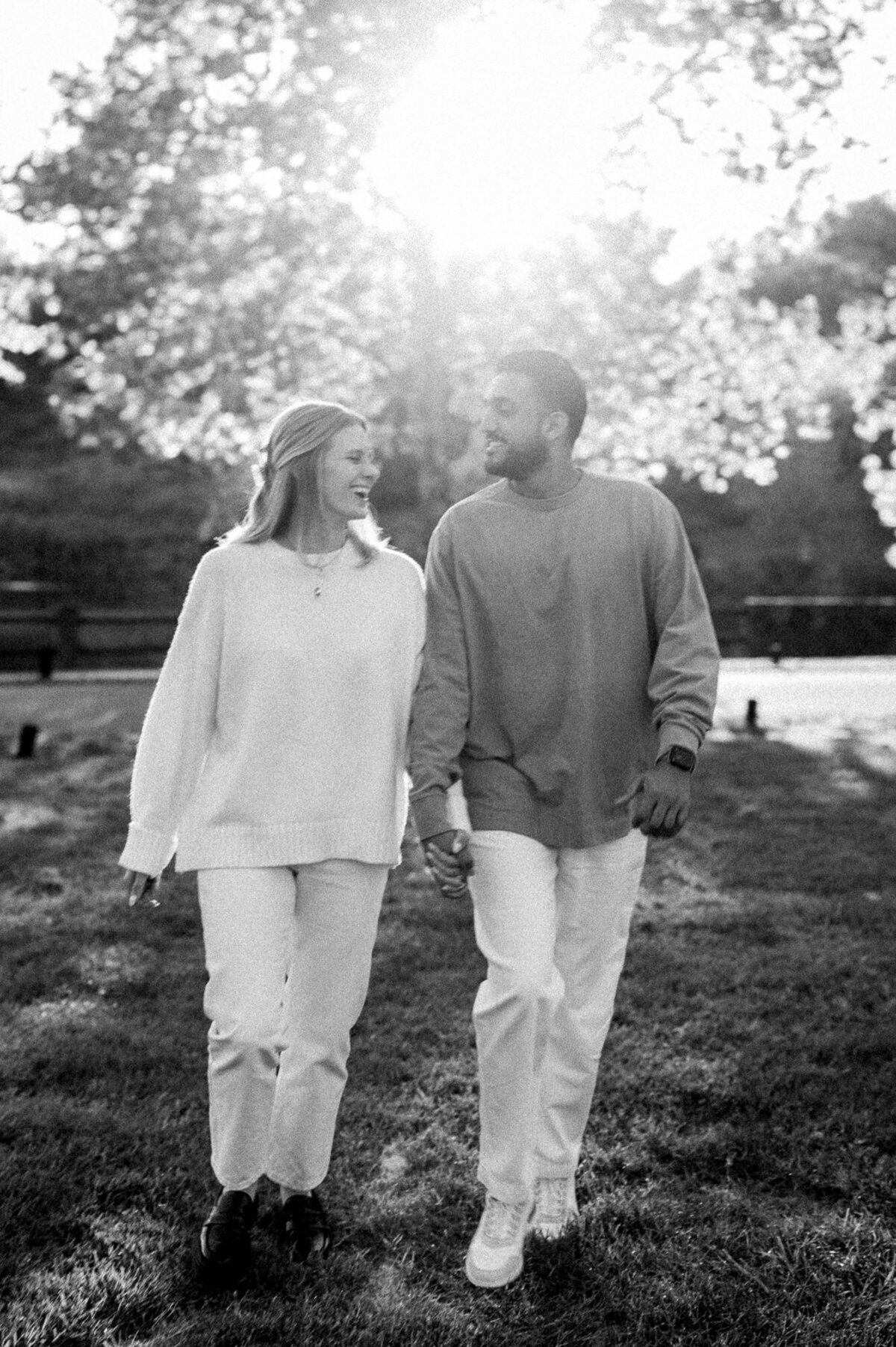 Lifestyle Engagement Photographer - Hunter and Sarah Photography-33