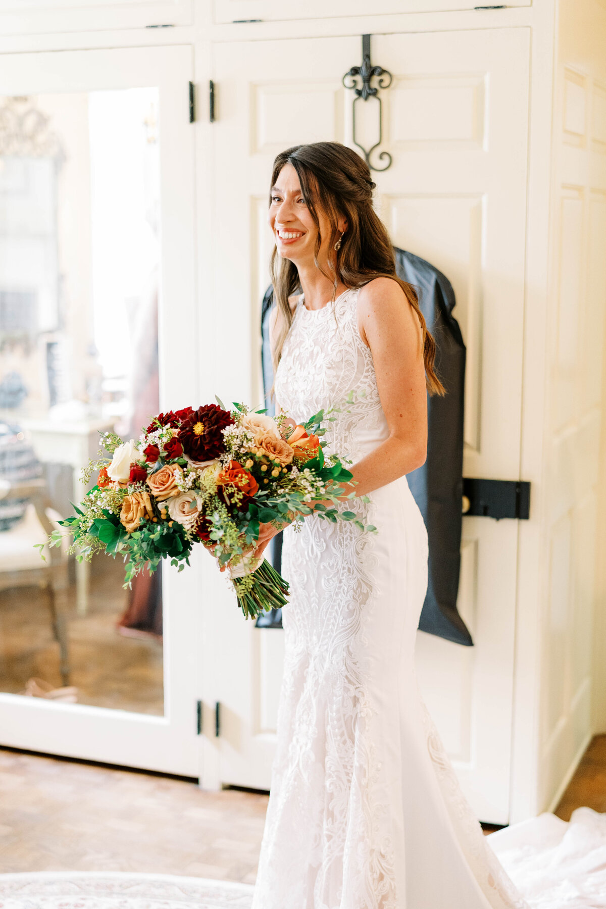 Philander-Chase-Knox-Estate-Wedding-Photographer-Bridal-Getting-Ready_016