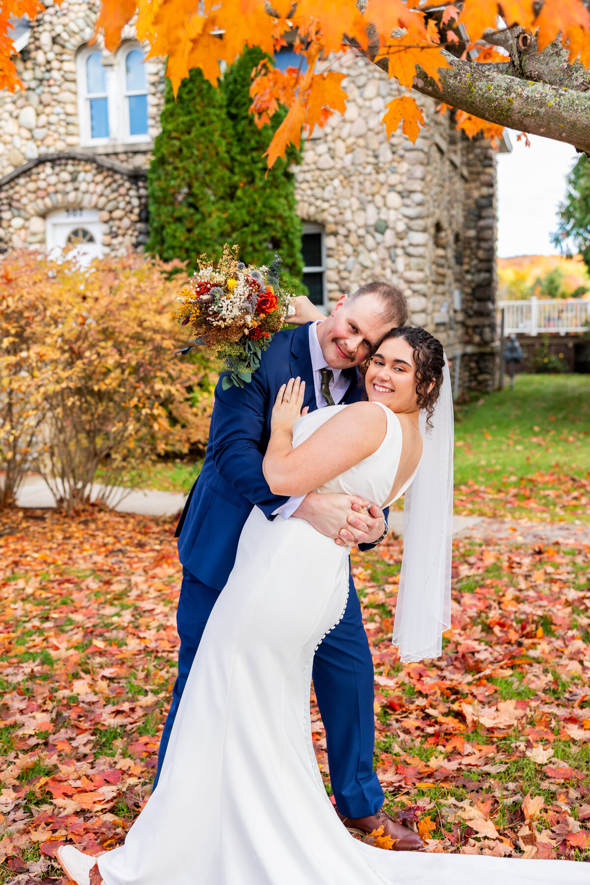 Elopements and Weddings, image size:1200x1800